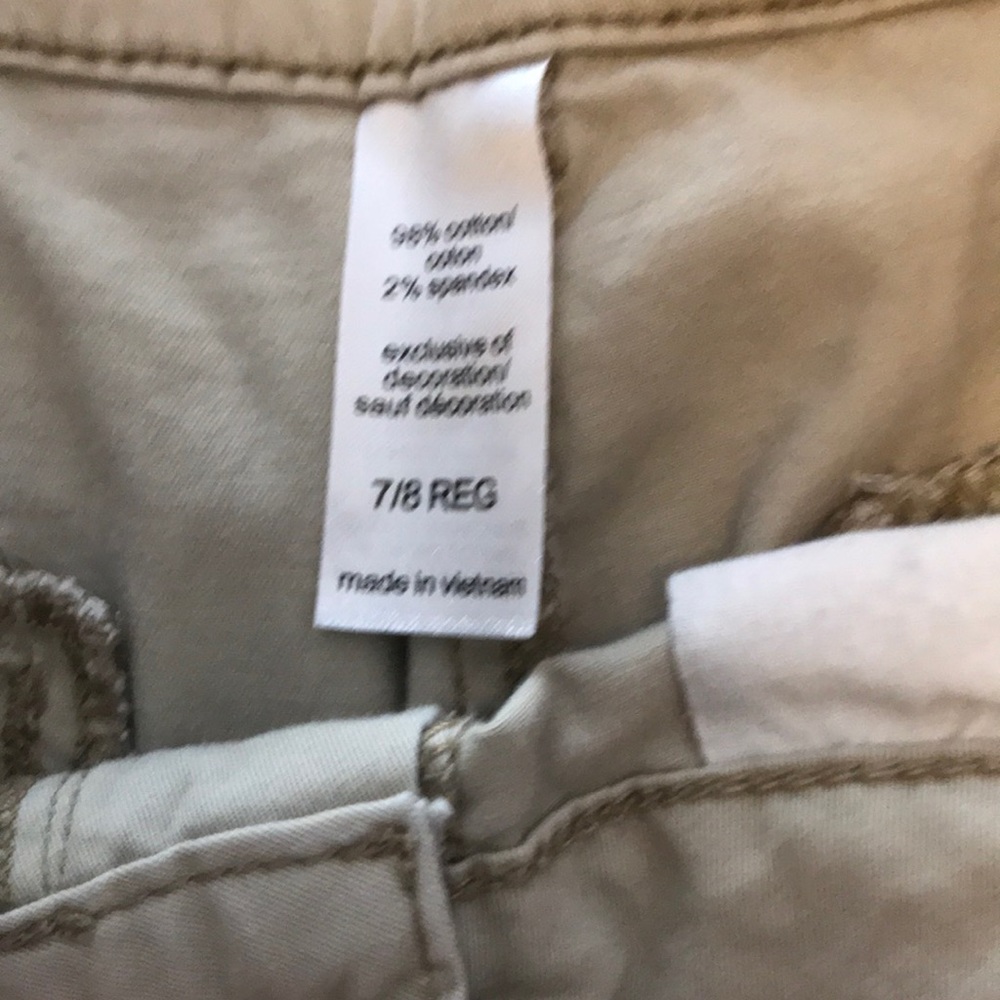 Tan pants - Picture 2 of 2